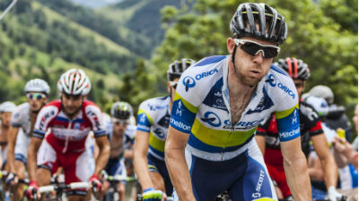 Участники «Тур де Франс» пожаловались на фанатов «селфи»