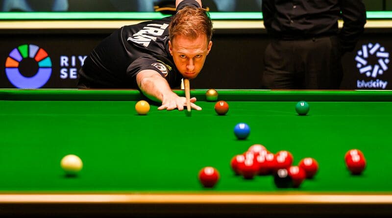 Джадд Трамп одержал сокрушительную победу над Уильямсом и вышел в полуфинал турнира в эр-Рияде (фото: WST)