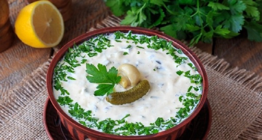 Пряный татарский соус: универсальное дополнение к любому блюду