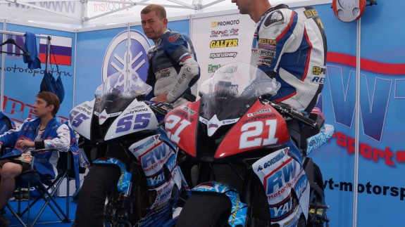 В центре Москвы прошло шоу Moscow Сity Racing