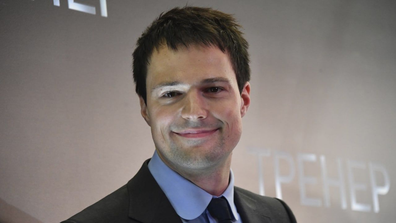 Данила Козловский должен несколько десятков миллионов рублей за апартаменты в Москве