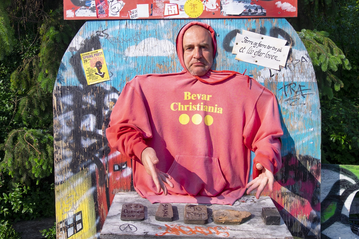 Шпионские фото из непризнанной страны Западной Европы 