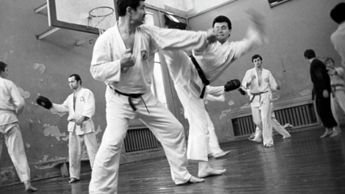 Кем был единственный человек, которого посадили в СССР за обучение карате 