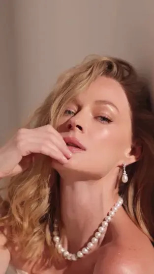 Светлана Ходченкова снялась в образе невесты на фоне слухов о тайной свадьбе instagram (инстаграм),социальная сеть,Владимир Яглыч,георгий петришин,павел манченко,Светлана Ходченкова