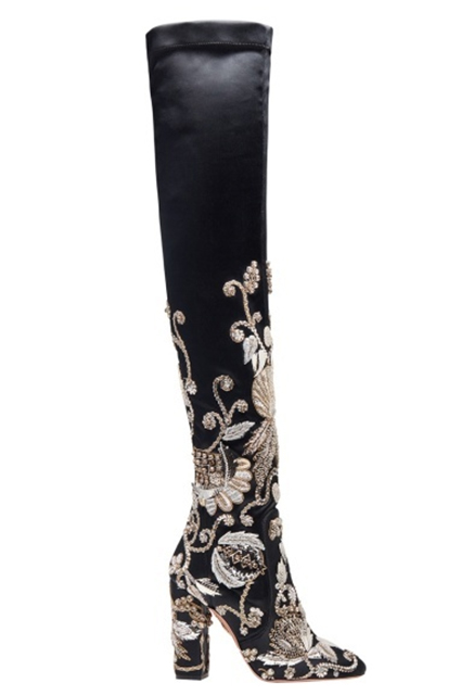 Шагай смело: 27 пар сапог и ботильонов, чтобы наступить хмурой осени на горло новости моды