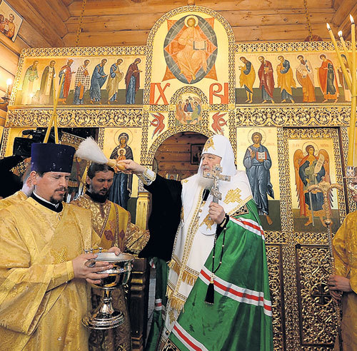 Предстоятель Русской православной церкви КИРИЛЛ отслужил Божественную литургию в единственном постоянно действующем храме на Антарктиде