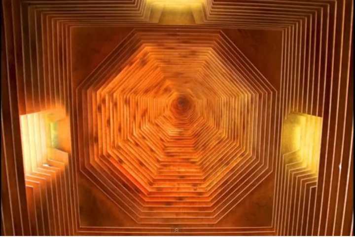 необычная церковь в Бельгии