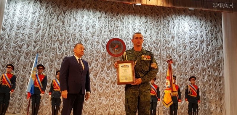 Глава ЛНР наградил отличившихся военнослужащих Народной милиции