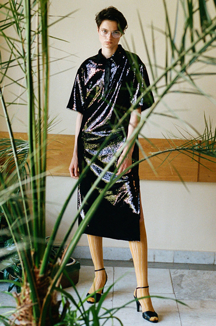 Уэнсдэй Аддамс возвращается на экраны: 7 платьев, чтобы одеться в ее стиле  Новости моды
