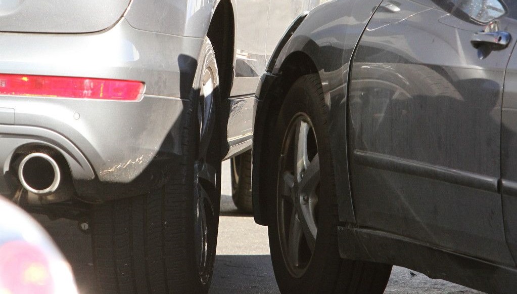 Столкнулся с автомобилем, уехал с места ДТП, но прав не лишат: как так?