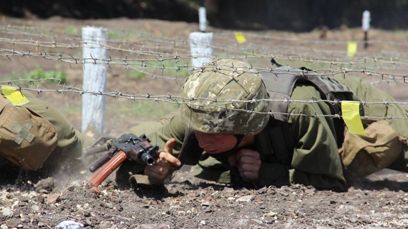 Новости ДНР и ЛНР: почти 1000 снарядов по Донбассу, другой Донецк, «Правый сектор» атаковал ВСУ