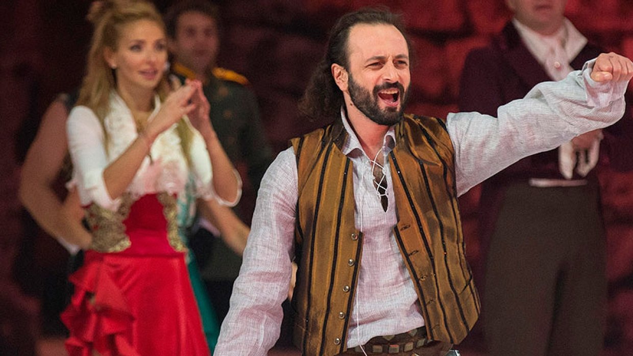 «Они хотят слышать, как звучит русская песня»: итальянцы уговорили Авербуха не переводить мюзикл о Ромео и Джульетте 