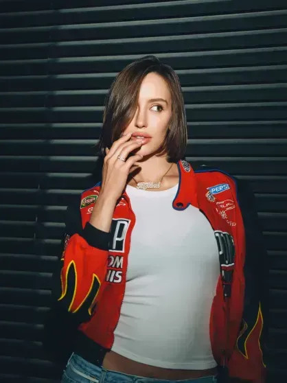 Тимати замечен с новой моделью, похожей на Алёну Шишкову