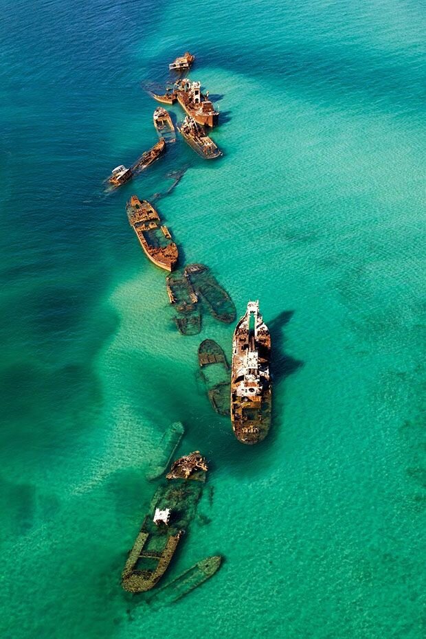 16 кораблей сели на мель на этой песчаной косе вблизи Бермудского треугольника.
