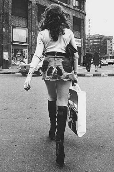 Miniskirt retro girl throat