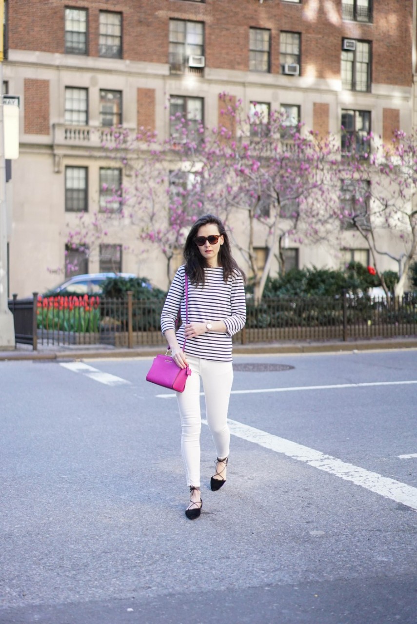 Stripe top and white jeans 3