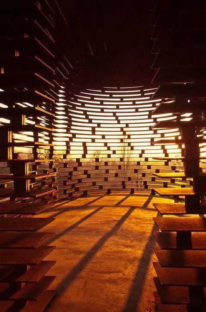 необычная церковь в Бельгии