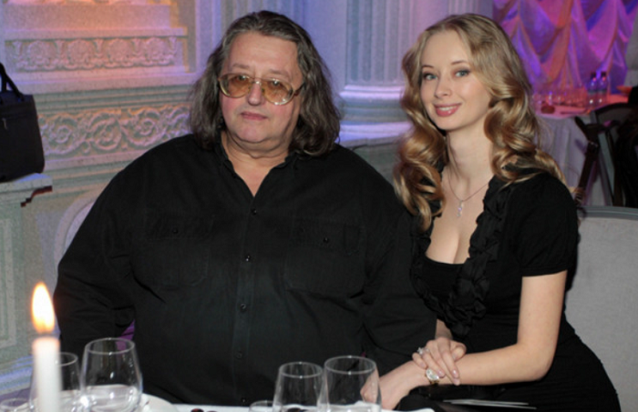 Старшие дети Александра Градского уверены, что вдова родила младших детей от другого мужчины Александра, Коташенко, Градского, Мария, Даниил, детей, наследство, деньги, Марии, Александр, адвокат, должна, 45летний, старшие, маленьких, 40летняя, хотят, лишить, после, Градский