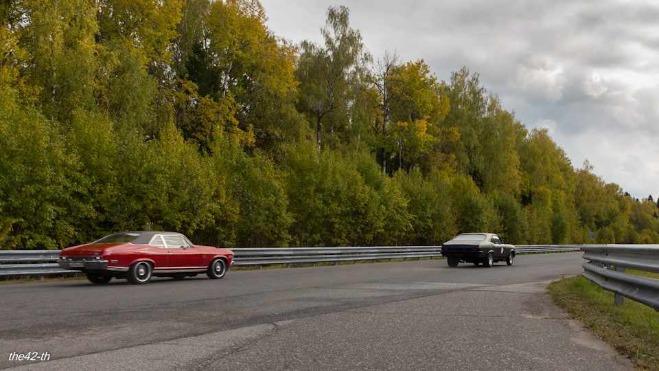 Маленькая девочкая и большие машины Маленькая девочкая и большие машины авто и мото,автомобили,автомобиль,история,машины,Россия,тюнинг