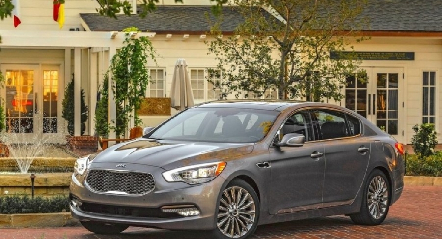 Цены на новые KIA K8 в России снизились на 1.5 млн рублей
