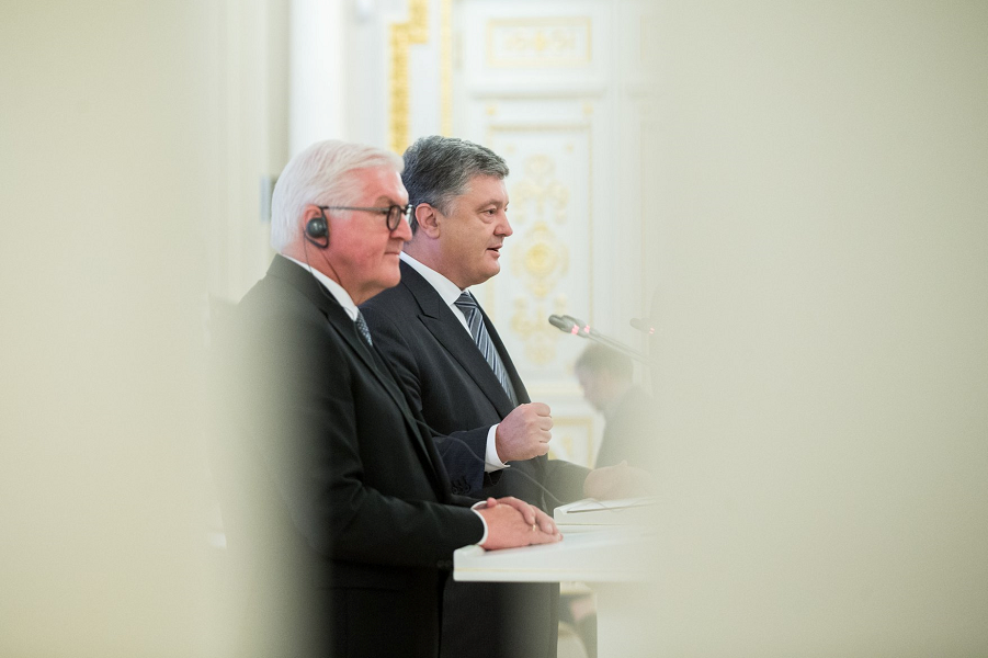 Президент Германии отчитал Порошенко за «Северный поток-2»