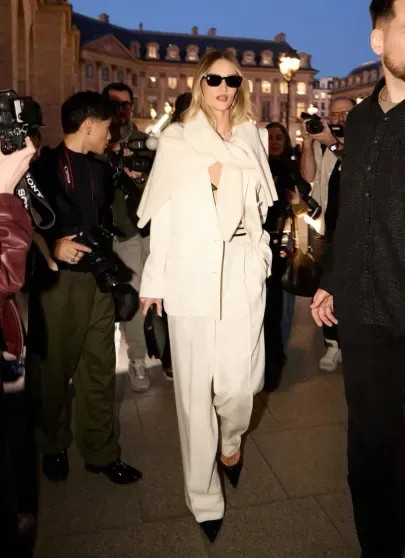 Рози Хантингтон-Уайтли, Наоми Уоттс, Диана Крюгер и трансгендерная* дочь Илона Маска посетили модные показы в Париже arnold jerocki,aurore marechal,instagram (инстаграм),социальная сеть,saint laurent,tom ford,Алеся Кафельникова,Антуан Арно,вивьен уилсон,Джеффри Эпштейн,Диана Крюгер,Илон Маск,лгбт,движение,наоми уоттс,Наталья Водянова,наталья максимова,ренат литвинов,Рози Хантингтон-Уайтли