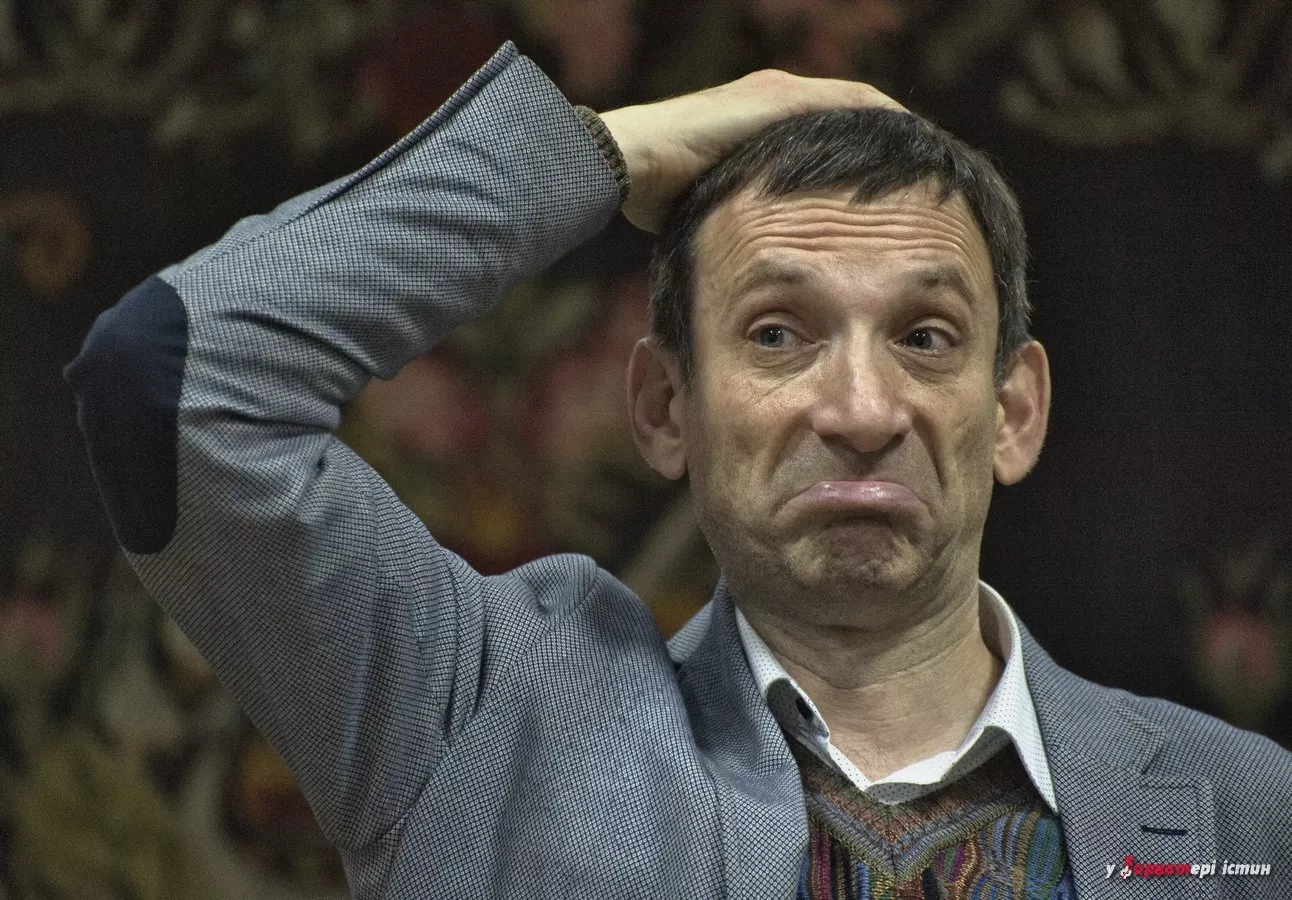 Украина может исчезнуть с политической карты мира и стать частью государства, население которого способно...