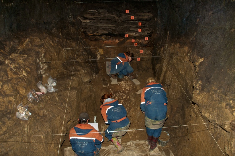Денисова пещера на Алтае: здесь уже столько всего найдено, но многое еще впереди