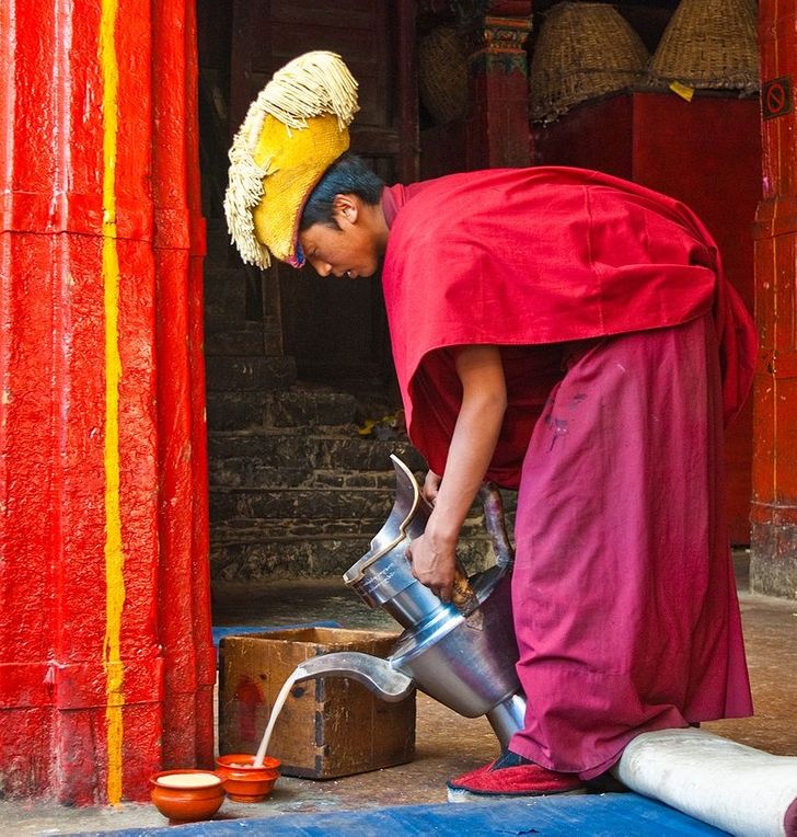 25+ снимков из завораживающего Тибета монахи, обязательно, Тибета, очень, в Тибете, самый, носят, вокруг, можно, в суровом, климате, занавески, кислорода, Некоторые, разъемы, регион, Стоимость, считается, увидеть, далайламы