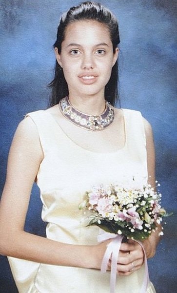 Анджелина Джоли (фотография 1988 года)