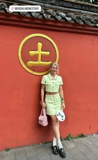 Курс на Восток: Ксения Собчак, Полина Киценко и Аврора Киба проводят время в Китае, а девушка Павла Дурова посетила Токио АхалаяАнка, Вавилова, Собчак, ЮнусоваАнна, ТокиоЮлия, КиценкоПолина, ШанхаеАврора, девушка, ШанхаеКсения, ТокиоАврора, ШанхаеЮлия, СобчакКсения, Ксении, ШанхаеФото, Российские, ШанхаеДарья, Basel, искусства, современного, ярмарок