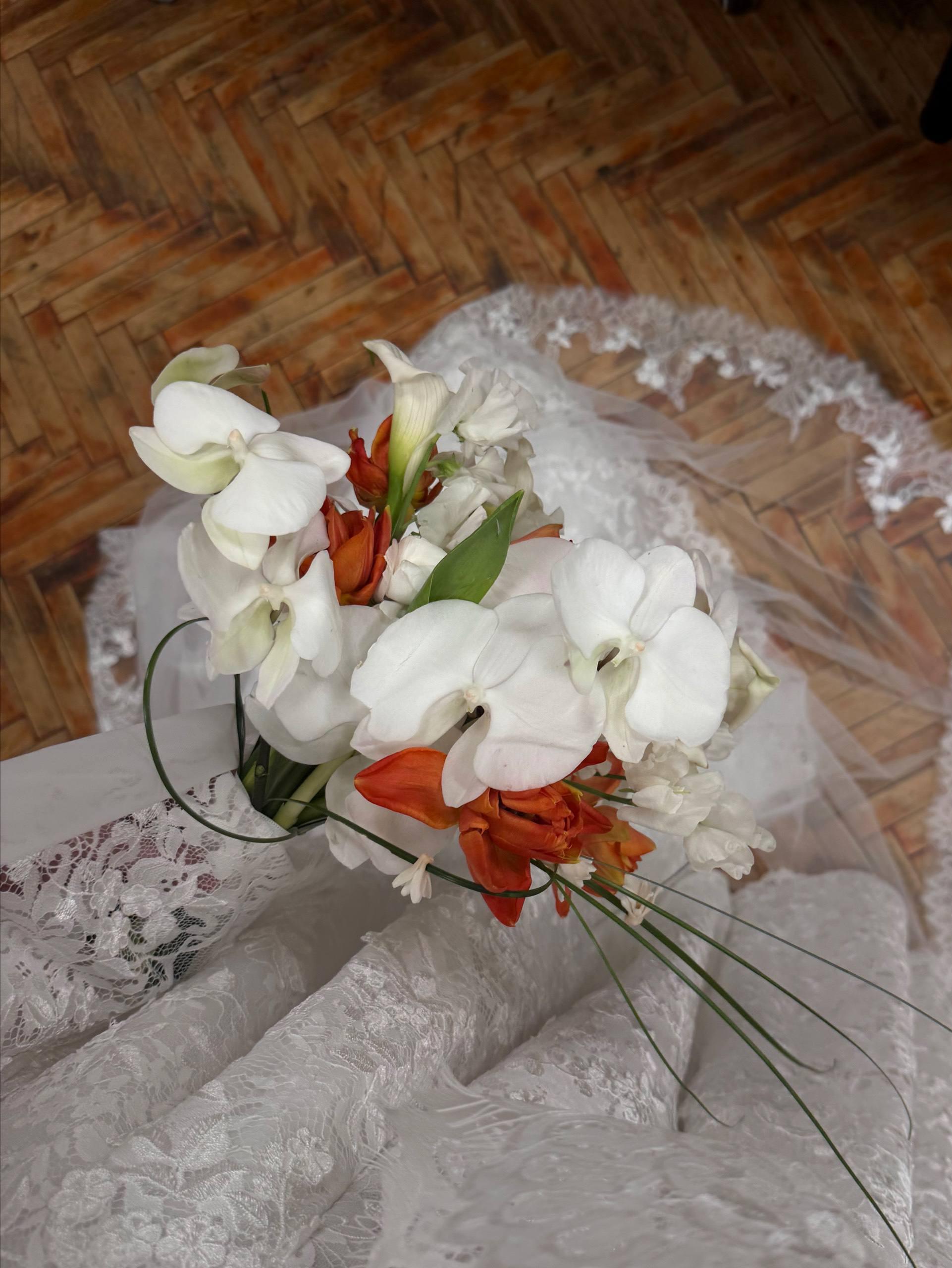 Внучка Иосифа Бродского вышла замуж: и это самая красивая свадьба, которую мы когда-либо видели format-article,noindex,tiktok (тикток),социальная сеть,александр бродский,алексей руткис,Знаменитости,Иосиф Бродский,лента,ру,издание,мария руткис,рая вольперт