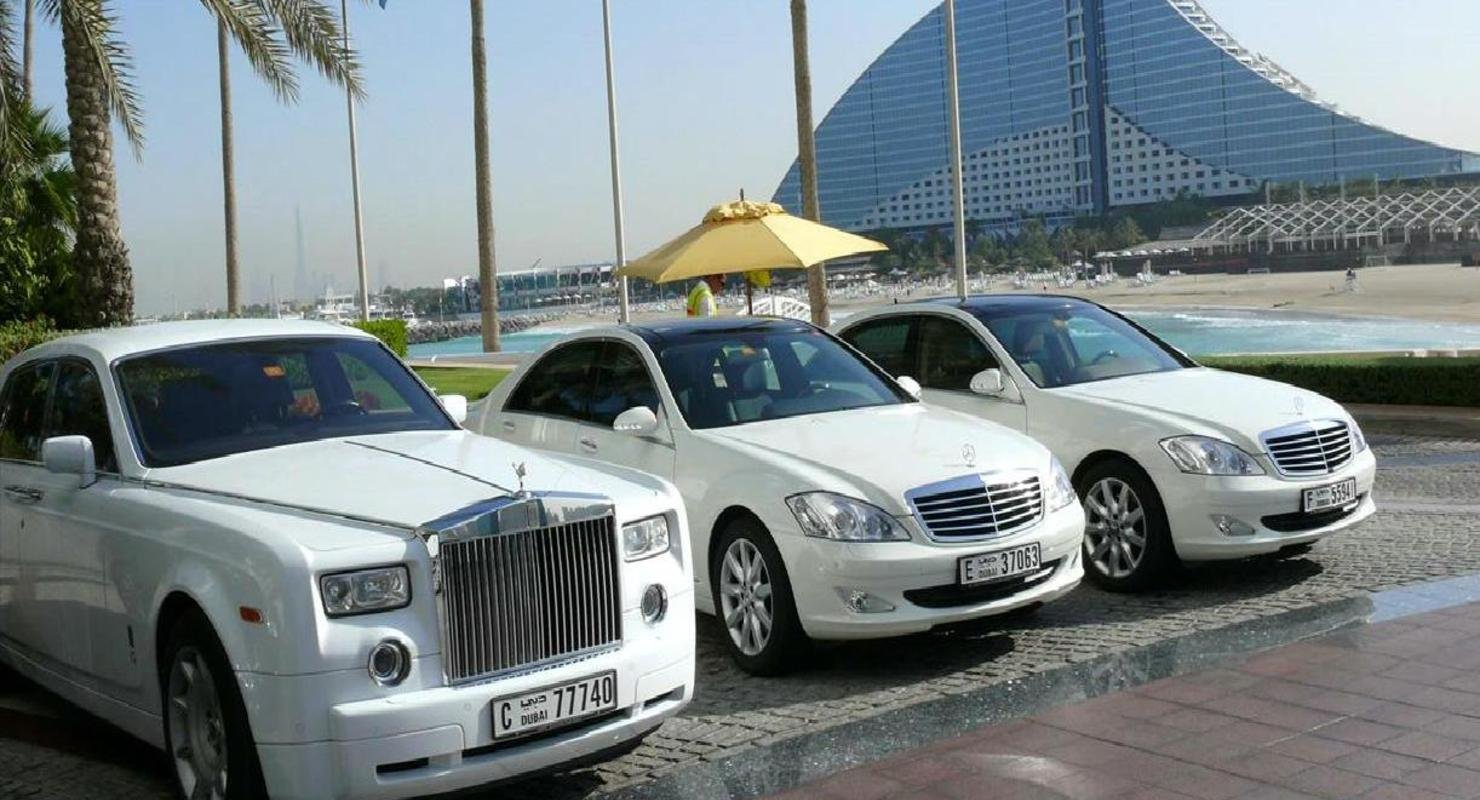 Dubai cars. Машина Таджикистан Майбах. Дубай машины. Автомобили в Дубае. Авто в арабских Эмиратах.