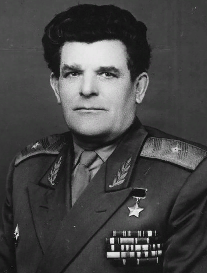 генерал-майор И.Н.Мошляк (1907-1981), Фото из открытого доступа