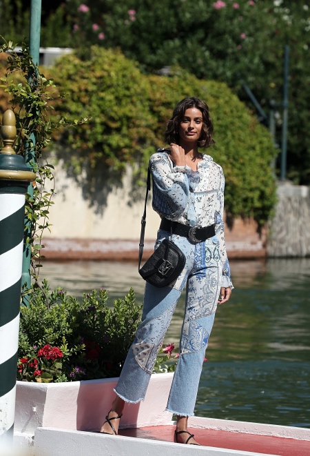 В Италии начал работу Венецианский кинофестиваль: два модных образа Кейт Бланшетт, знаковый жест от Тильды Суинтон и не только Кино,Кино