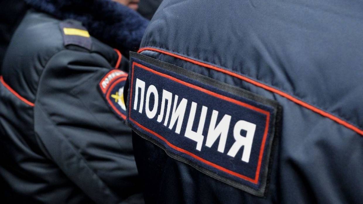 Полиция задержала двух жителей Ленобласти по подозрению в контрабанде наркотиков Происшествия