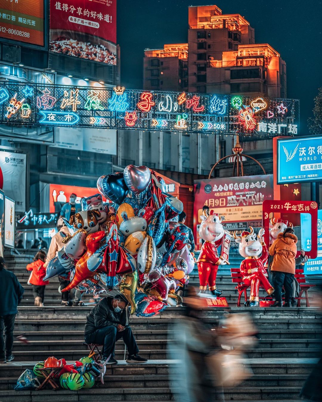 Атмосферные китайские улицы на снимках Чэня Юй Чэня Атмосферные китайские улицы на снимках Чэня Юй Чэня города,Китай,тревел-фото,улицы