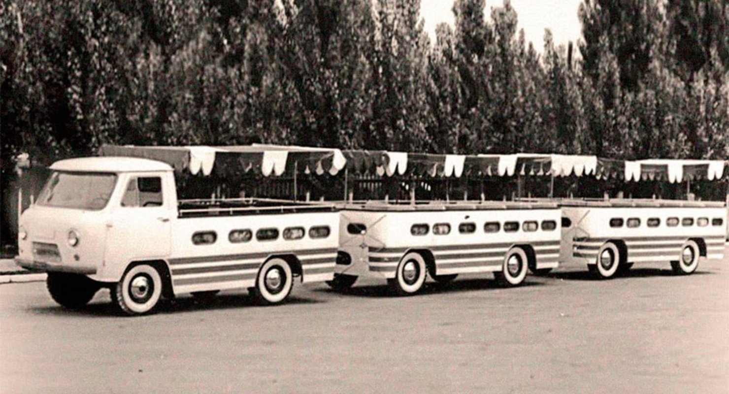 УАЗ показал автопоезд на базе «Буханки»