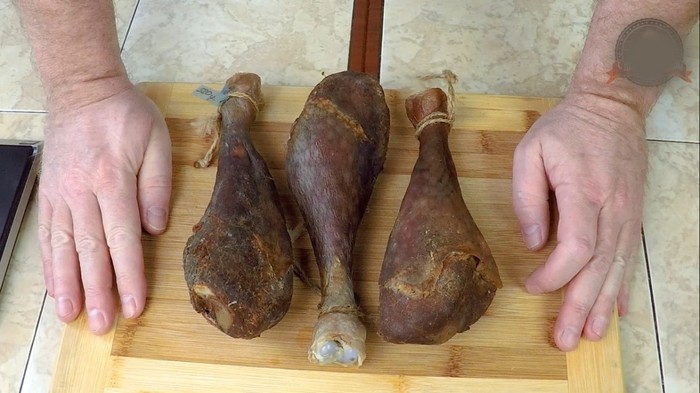 Сыро-вяленое мясо индейки. Голень под Хамон Сыро-Вяленое мясо, С дедом за обедом, Кулинария, Еда, Вкусно, Индейка, Видео, Длиннопост