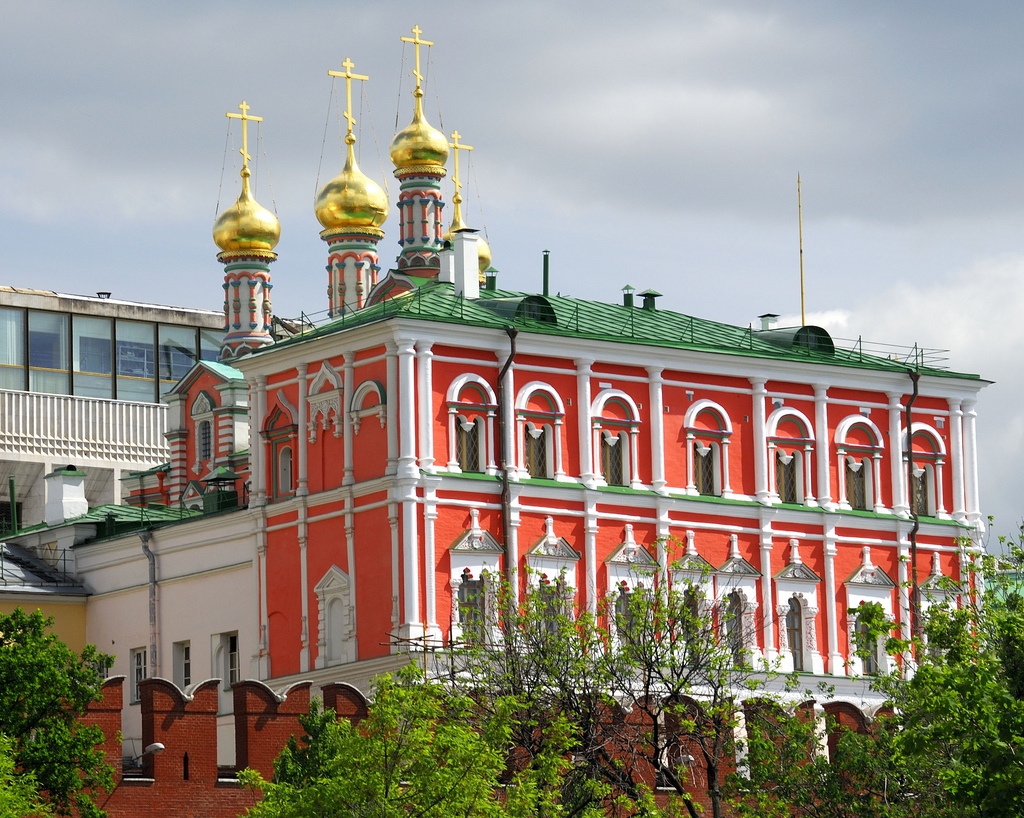 Московский кремль дворцы. Потешный дворец (Москва) Кремль. Теремной и потешный дворцы в Кремле. Теремной и потешный дворец Московского Кремля. Потешный дворец (палаты Милославского).