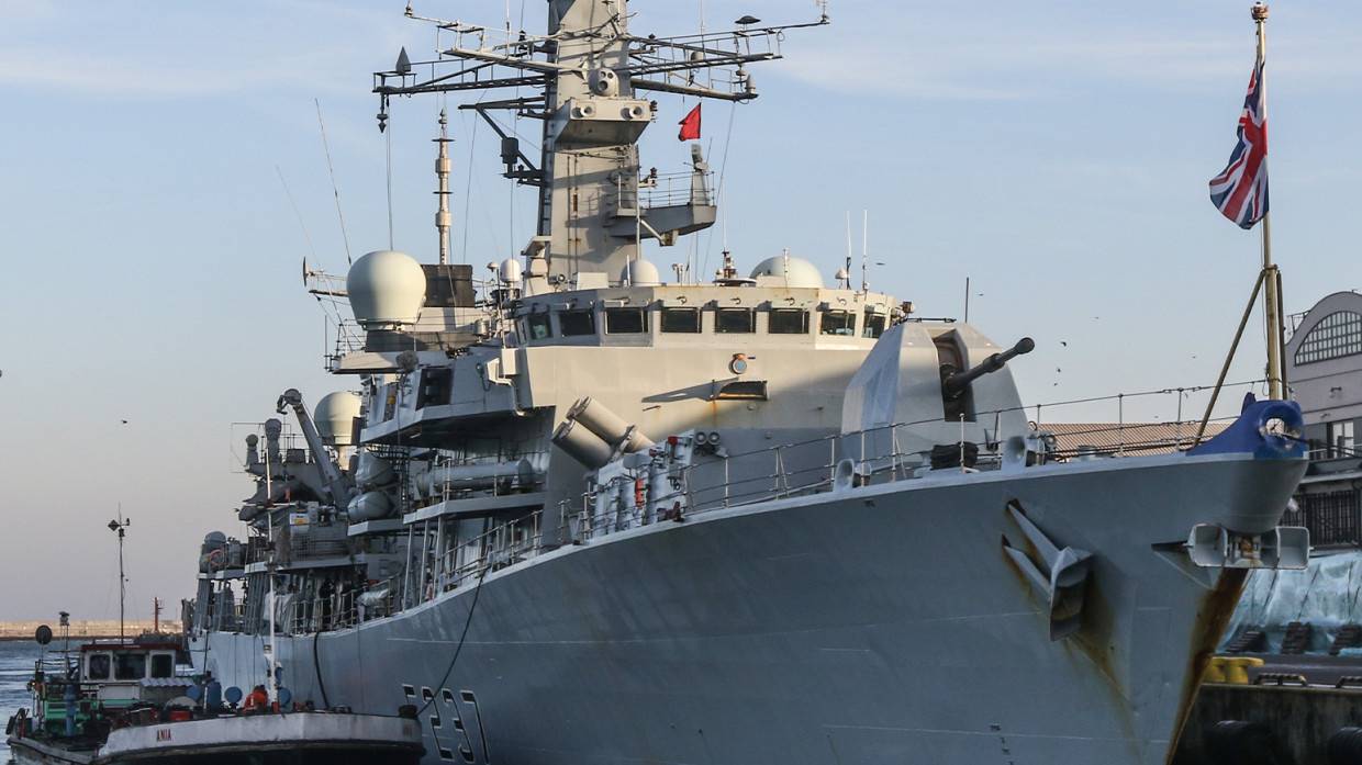 UkTubeTV показал показал фильм об «охоте» HMS Northumberland за российской подлодкой Армия