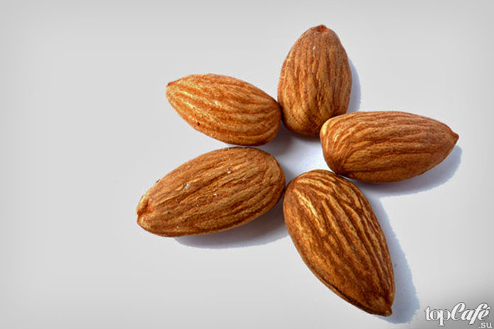 Самые калорийные орехи в мире: Миндаль