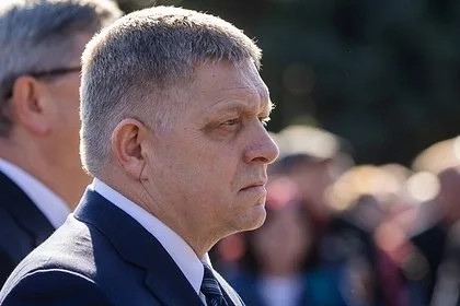 Фицо пригрозил заблокировать новые санкции ЕС против России
