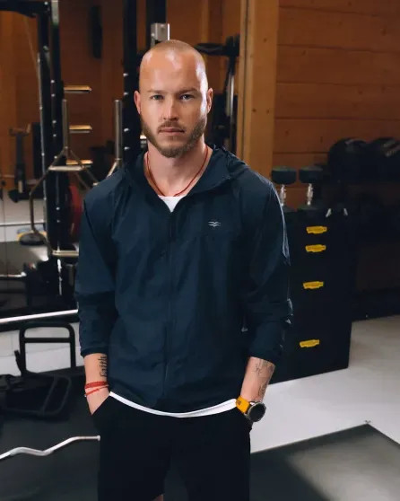 Карина Нигай намекнула на воссоединение с сыном миллиардера и гонщиком 