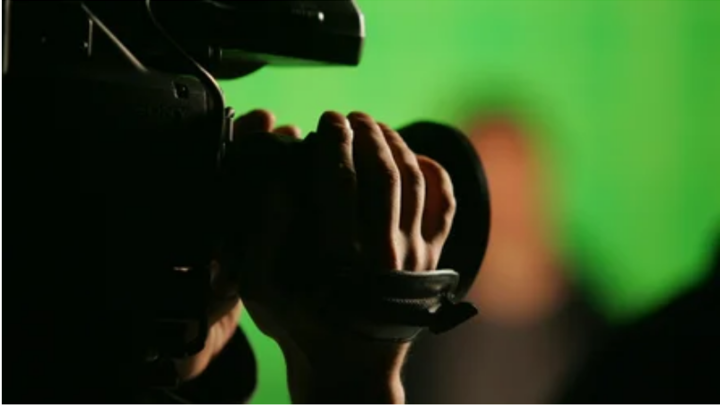 Так Магомаев пел на "клоачном" языке? Профессору "Вышки", оскорбившему русских, задали неудобный вопрос