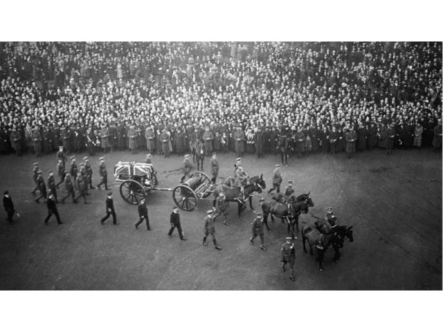 Предательство или политическая мудрость? Почему британский король не спас семью Романовых история