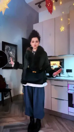 Дочь Егора Кончаловского и Любови Толкалиной официально развелась с мужем Мария, очень, МихалковаКончаловская, ребёнка, когда, поженились, развод, опубликовала, Кончаловского, сообщила, Толкалиной, официально, мужем, появились, Вскоре, снимается, дизайном, занимается, сфере, отношениях