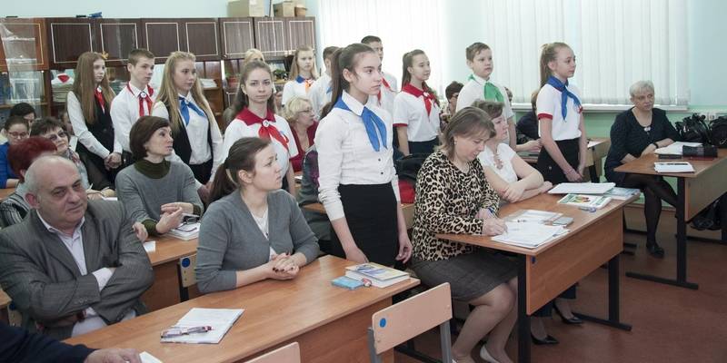 Социальный статус педагога. Реабилитация невозможна? россия