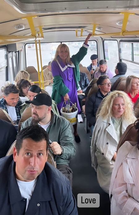 Виктория Шелягова свозила Екатерину Варнаву, Иду Галич, Яна Яновского и других друзей "на картошку" Виктория Шелягова свозила Екатерину Варнаву, Иду Галич, Яна Яновского и других друзей "на картошку" Новости