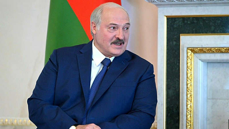 Лукашенко ответил на попытки Запада поставить Россию и Белоруссию на колени Политика